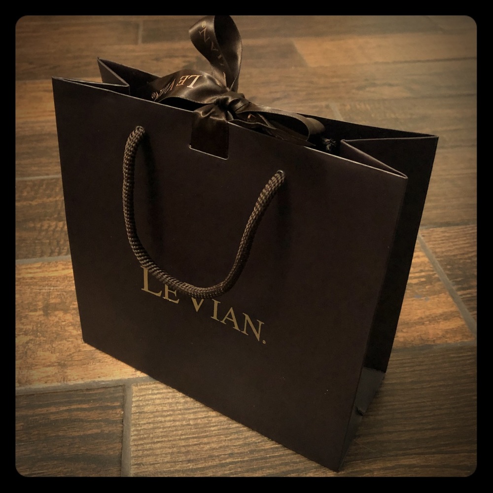 Authentic LeVian Gift bag chocolate with ribbons